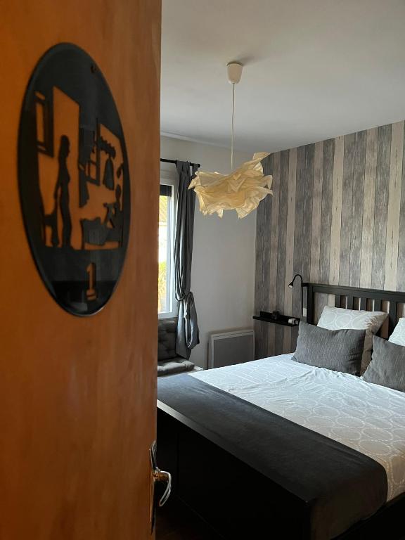 Chez Flo & Marc - Chambres d'hôtes entre Blois et Chaumont - Chambre Double Avec Salle De Bains Commune