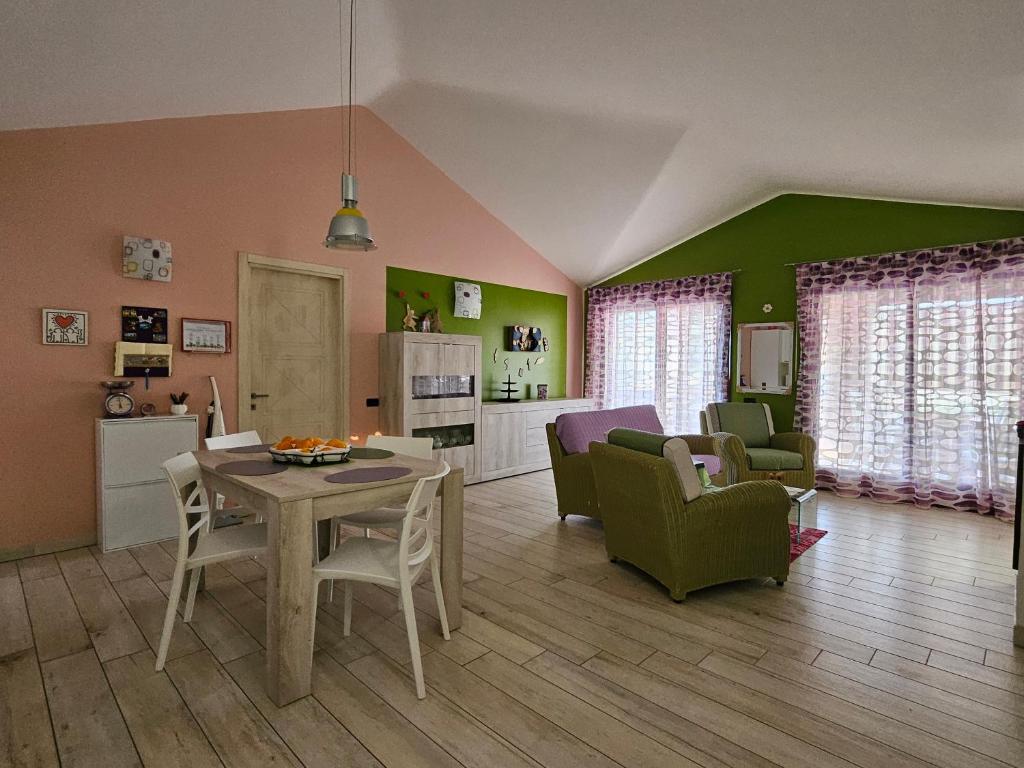 Sa Mirada Apartments - Housity