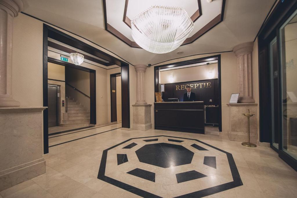 De lobby of receptie bij Hotel Bulevard Predeal