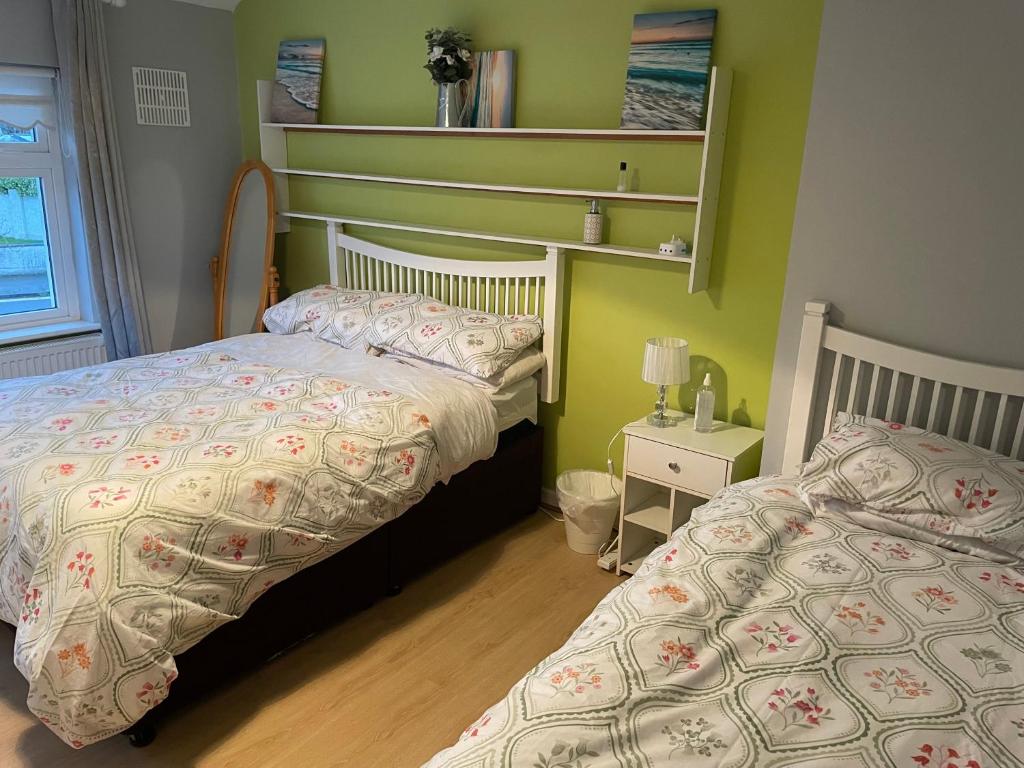 Postel nebo postele na pokoji v ubytování killowen