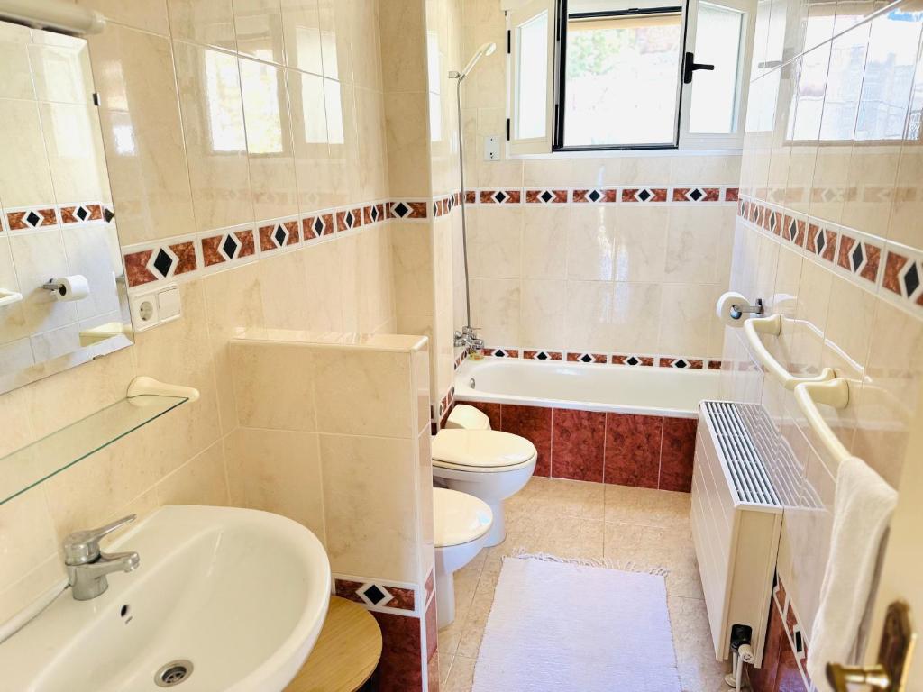 Kúpeľňa v ubytovaní Spacious villa in Altea Hills
