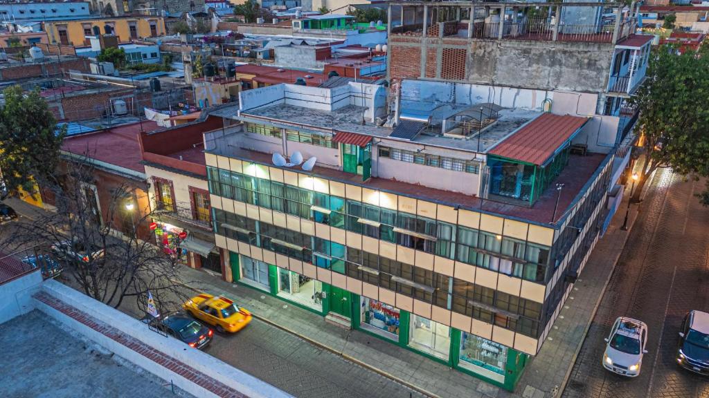 オアハカにあるCasa Lunaの市街地の建物の上面