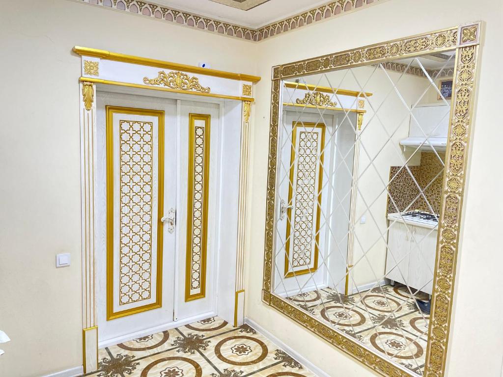 FAXRIDDIN OLD TOWN Hotel tesisinde bir banyo