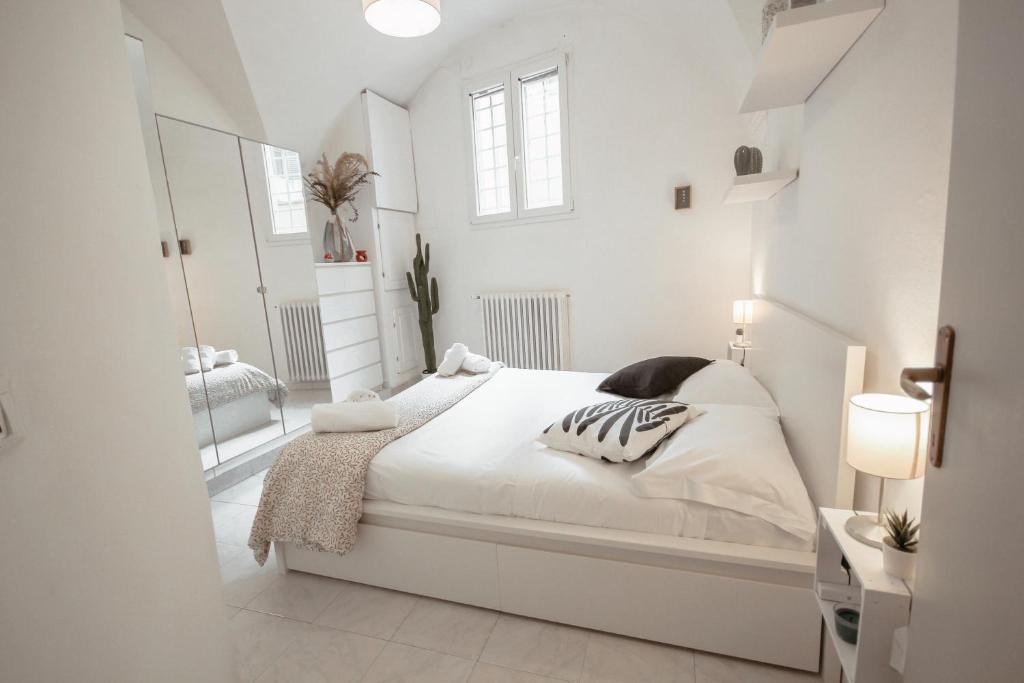 Oltrarno Charm Apartment