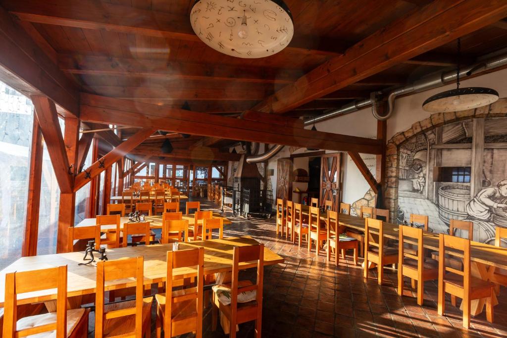 Restaurace v ubytování Wellness hotel & minipivovar Kněžínek