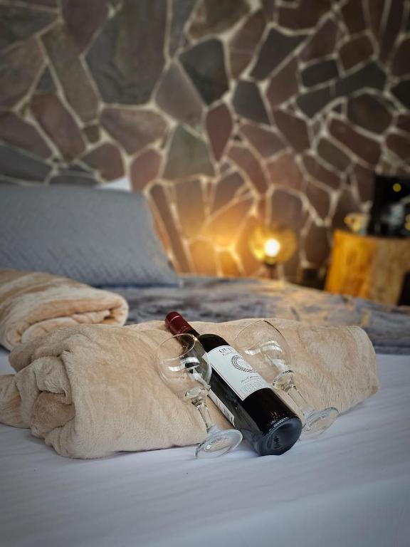Letto o letti in una camera di Luxury Glamping Salento