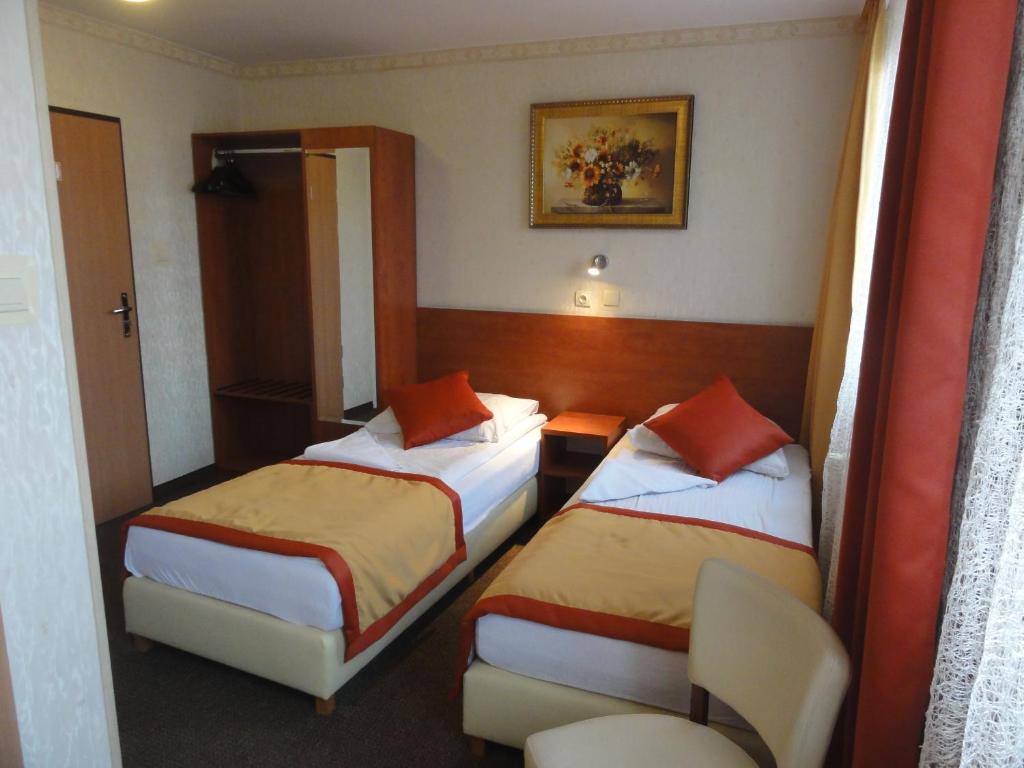 
Standard Twin Room
