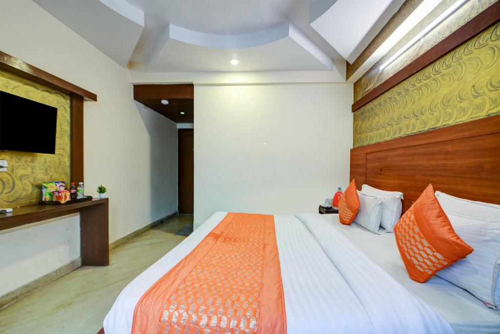 Postel nebo postele na pokoji v ubytování Hotel Re Pose Villa Near New Delhi Railway Station