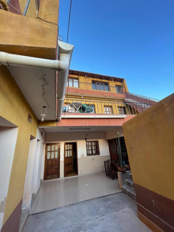 Bygningen som feriehuset ligger i