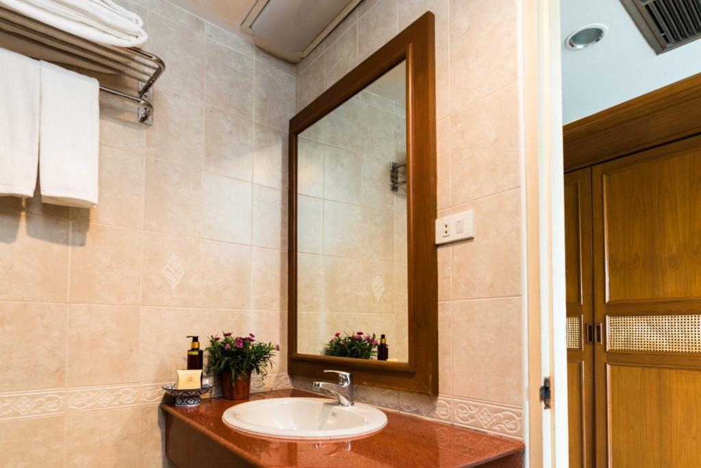 Jomtien Boathouse - Resim 3