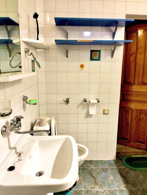 Bagno di Long Tree Hostel - Comfy Mattress