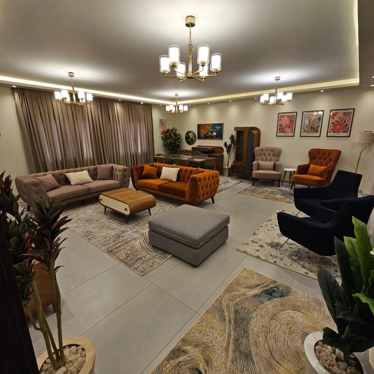 Posezení v ubytování luxury apartment - شقه فاخره
