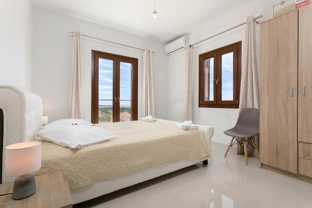 Postel nebo postele na pokoji v ubytování One and only Villa at NAvagio Zakynthos