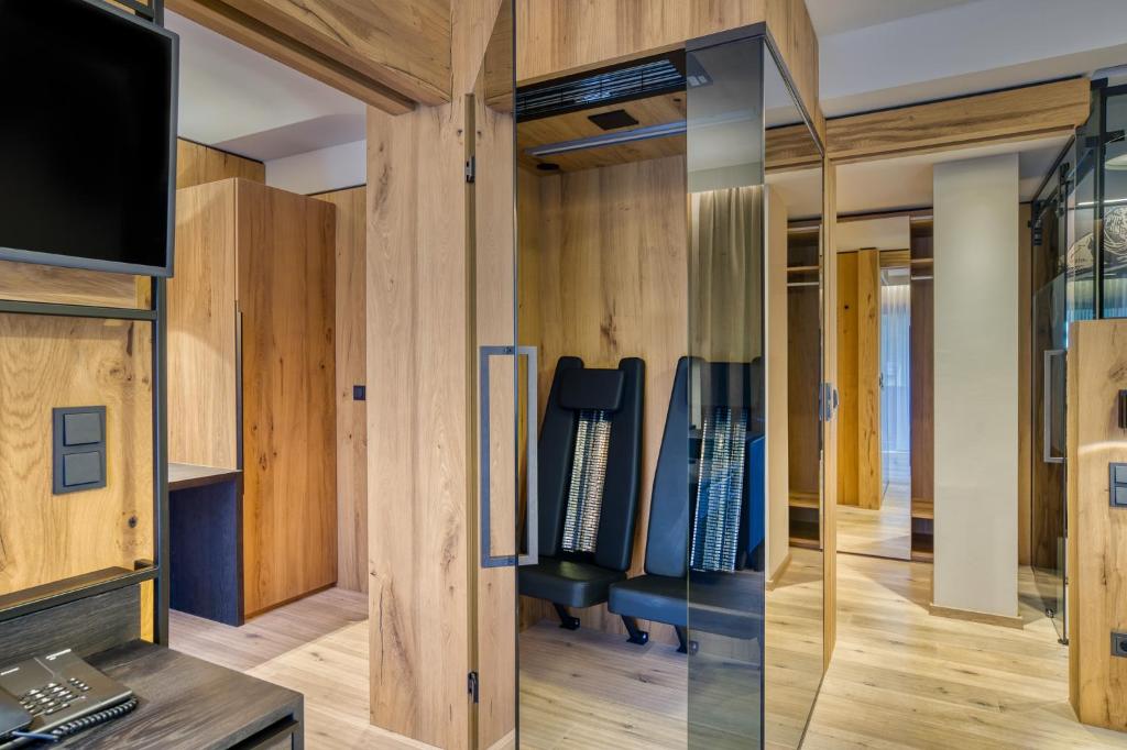 TV a/nebo společenská místnost v ubytování Hotel Alte Post
