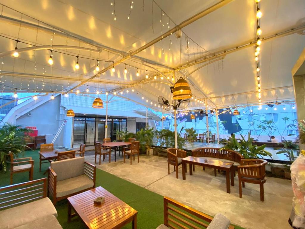 Restaurace v ubytování Dafam Enkadeli Thamrin Jakarta Syariah