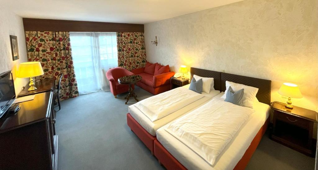 
Deluxe Double or Twin Room
