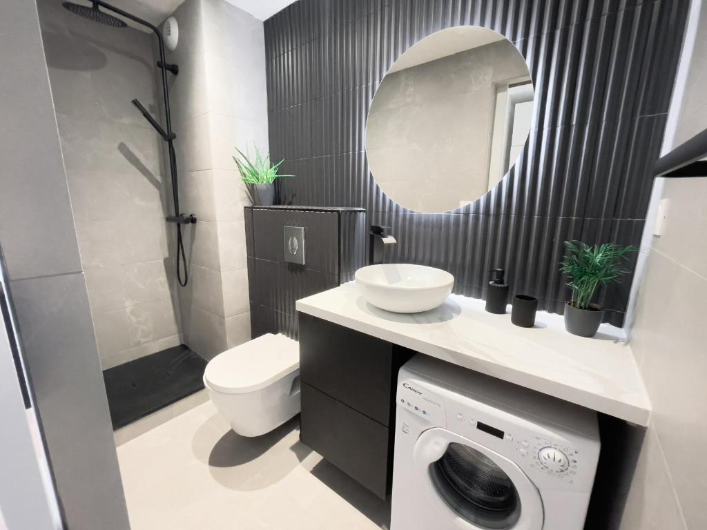 Kúpeľňa v ubytovaní Appartement Étoilé, Clim, Plage, Terrasse, Parking