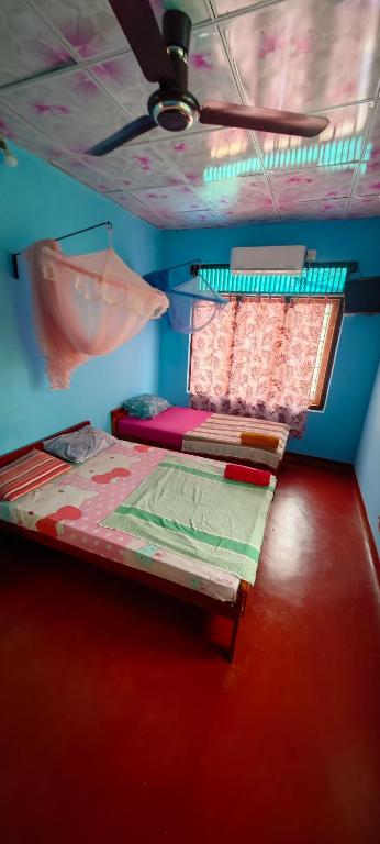 Tony's Garden House Back Packers inn - 10