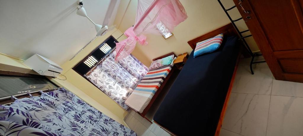 Tony's Garden House Back Packers inn - 18