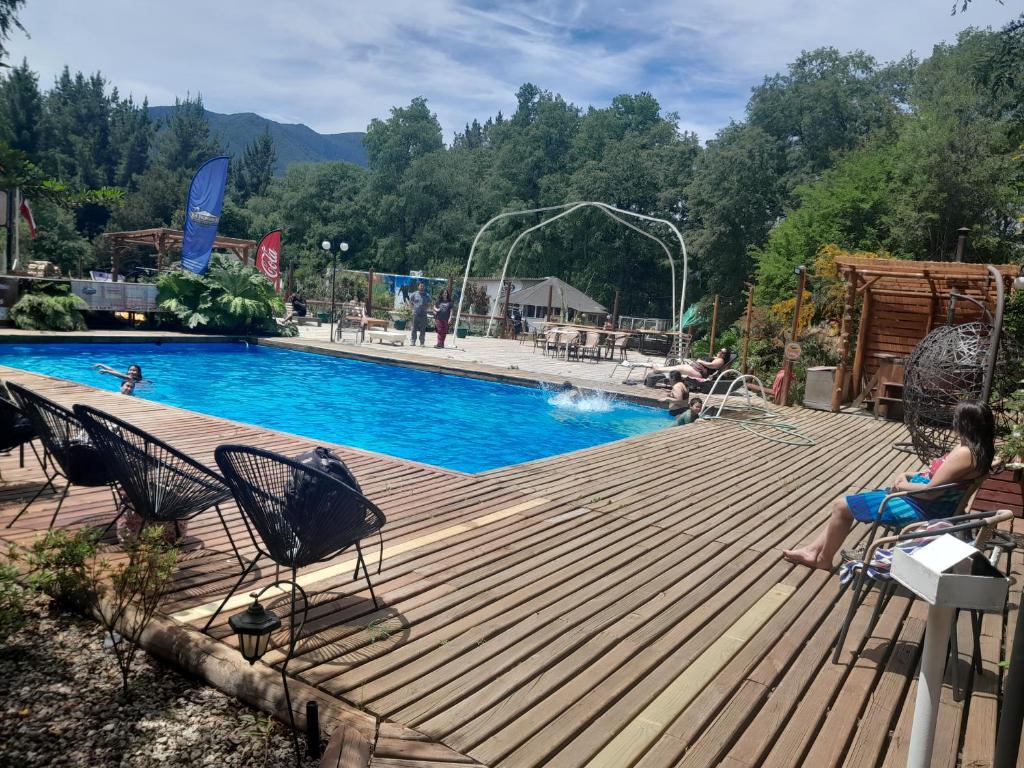 Πισίνα στο ή κοντά στο Los Pioneros