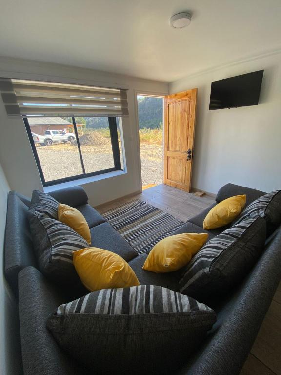 Posezení v ubytování Cabañas Cocodrilo Lodge