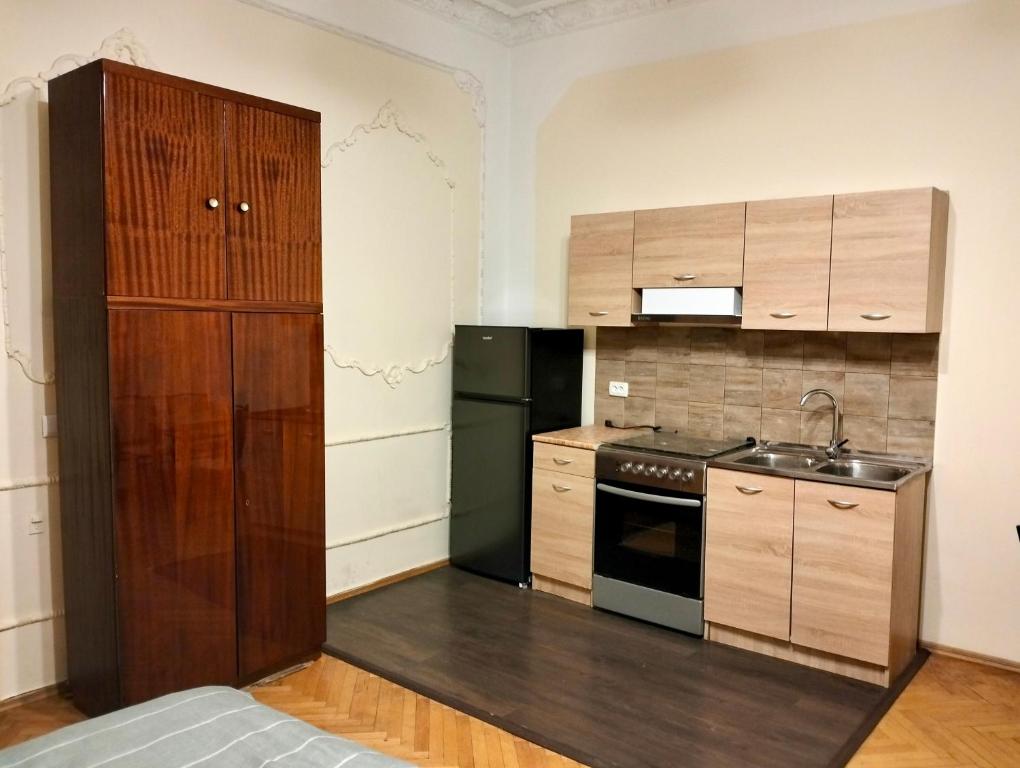 Cucina o angolo cottura di Long Tree Hostel - Comfy Mattress