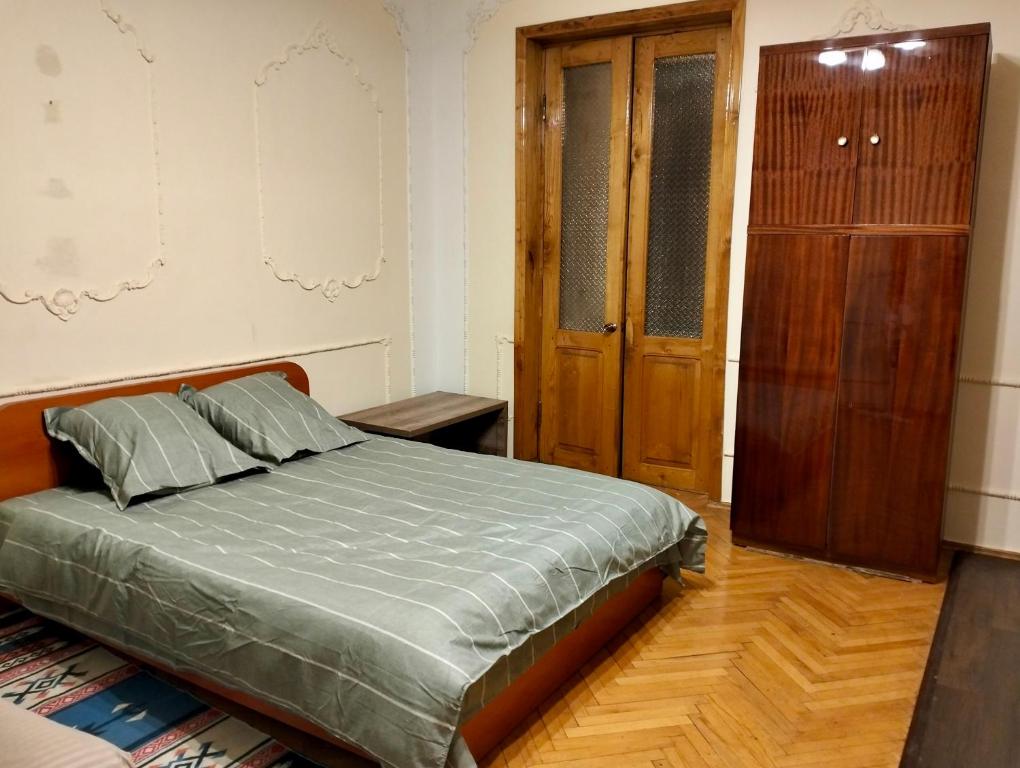 Letto o letti in una camera di Long Tree Hostel - Comfy Mattress