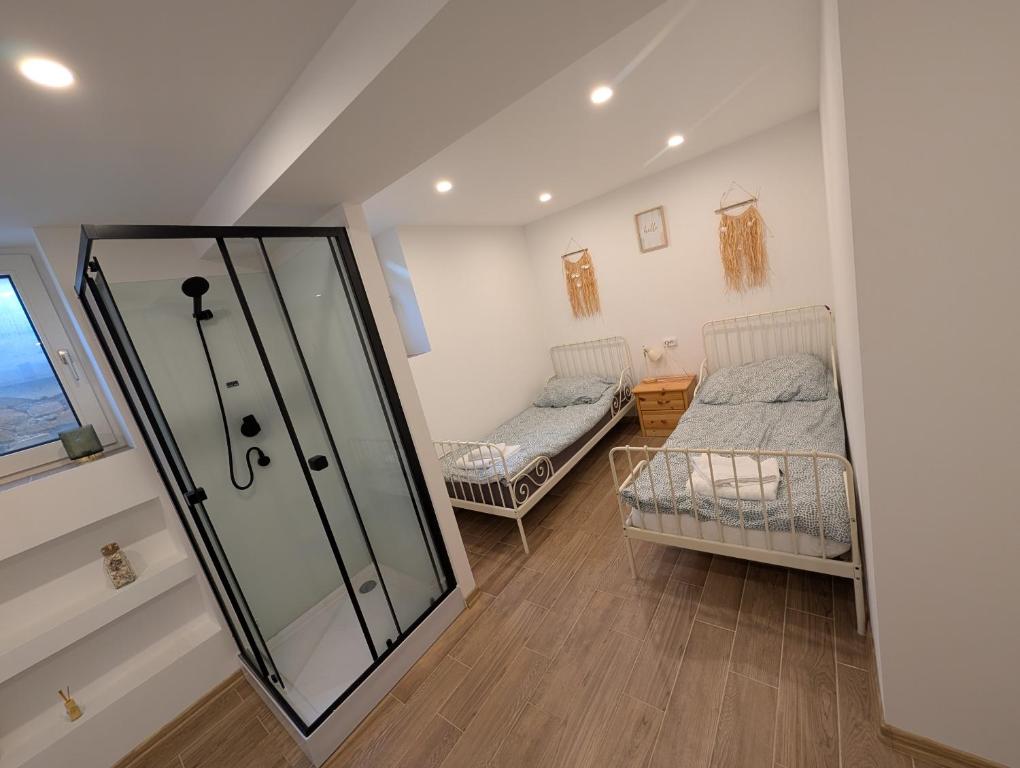 Pension Neue Linde - Habitación Económica Doble O Twin