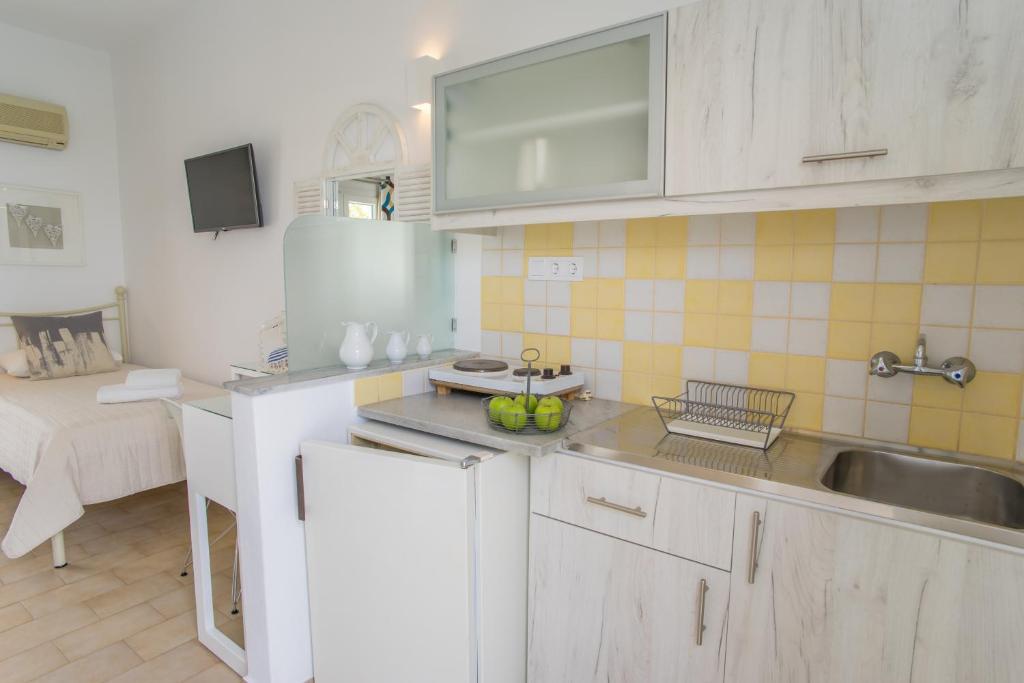 Cyclades Studios - 16