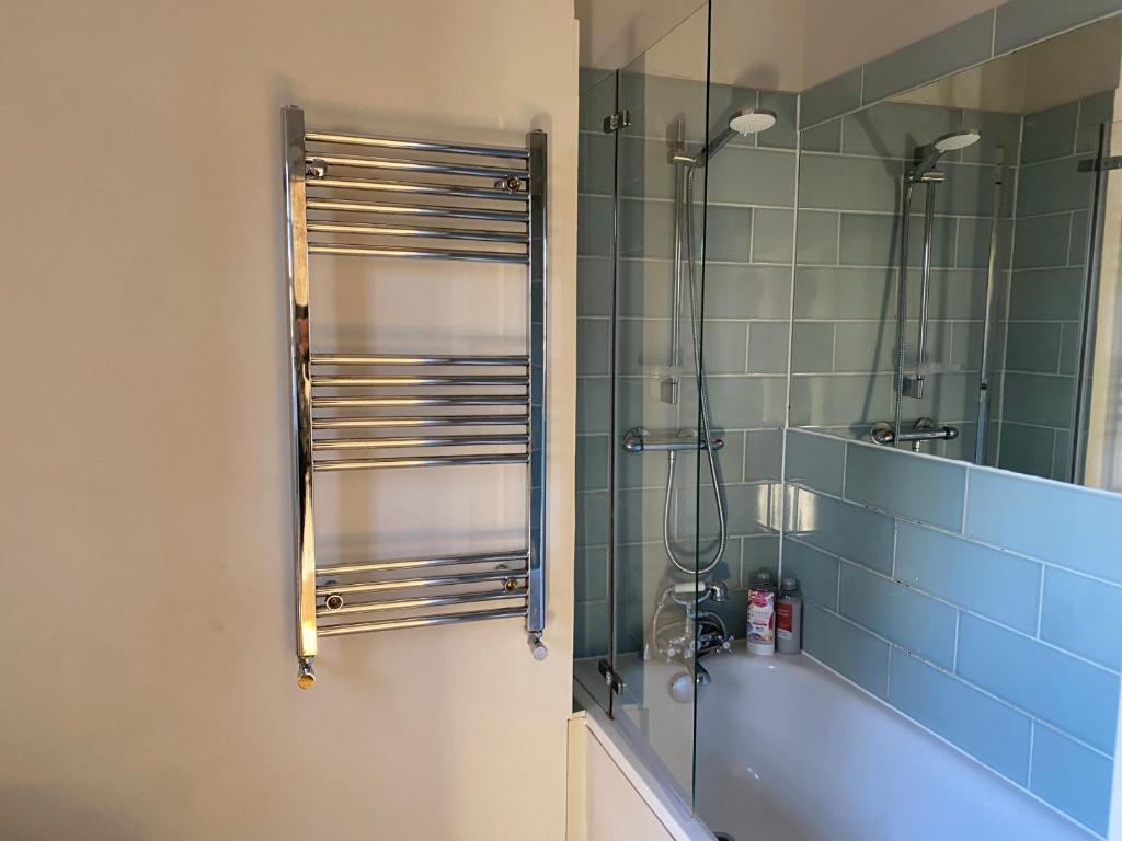Koupelna v ubytování Victorian Building - sleeps 5 - Pet Friendly