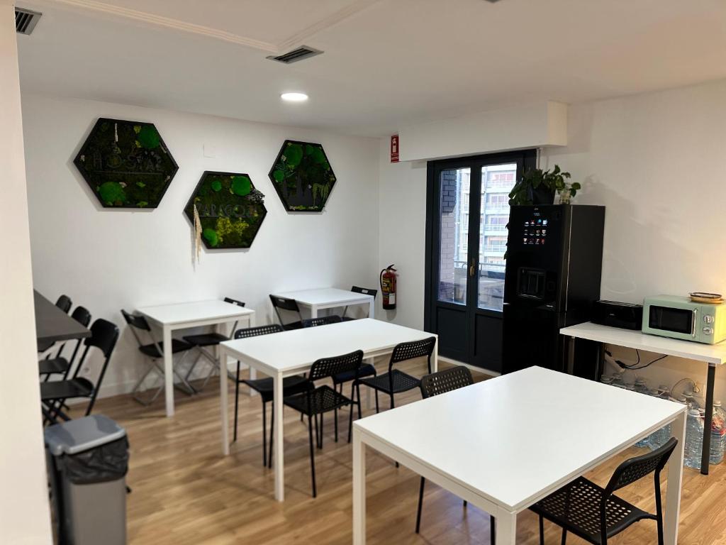 Kuchyň nebo kuchyňský kout v ubytování Hostal Zaragoza Centro