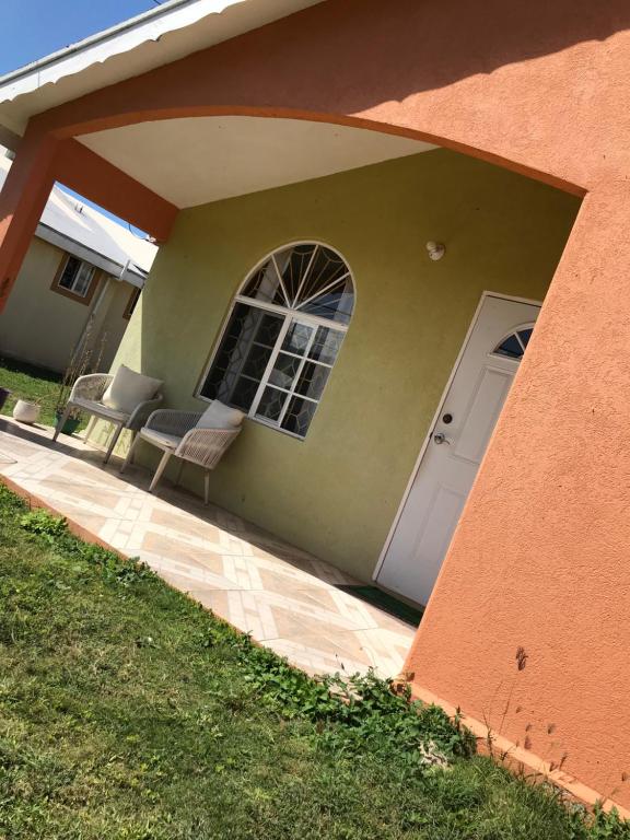 Budova, kde se prázdninový dům nachází