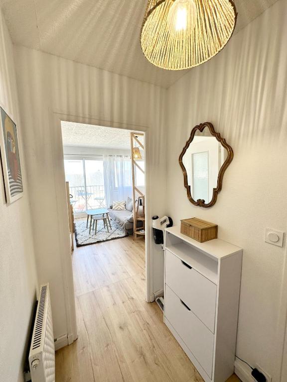Fotografie z fotogalerie ubytování Appartement Hyper Cosy - Vue mer panoramique 180 v destinaci Quiberon