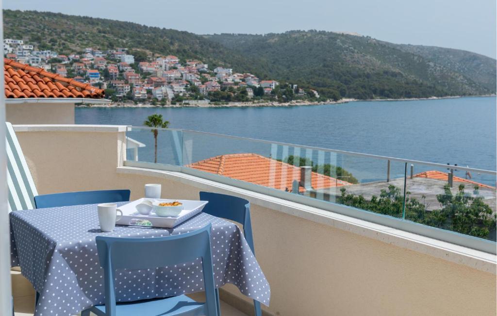 1 Bedroom Amazing Apartment In Trogir