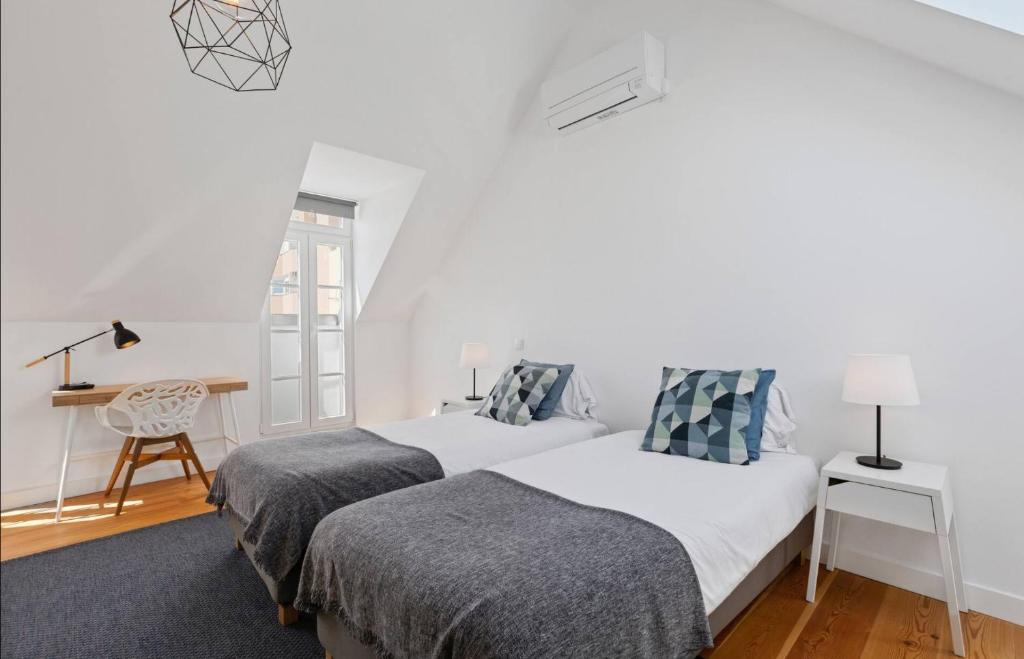 Fantastic Duplex in Private Condominium at Graça