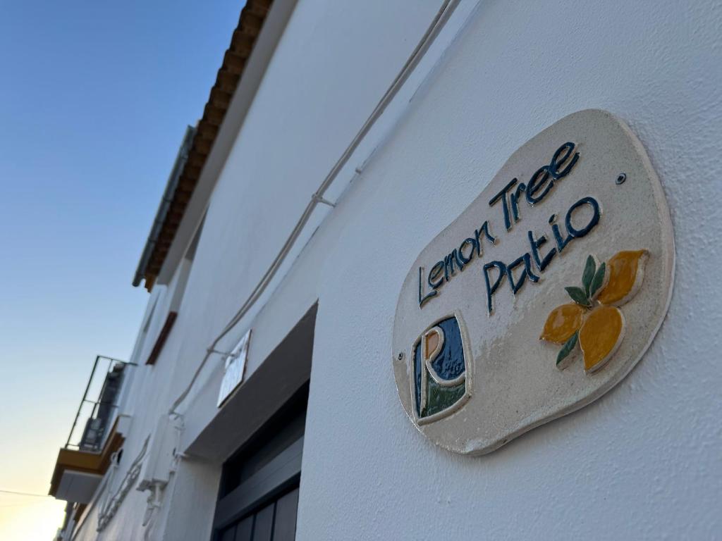 Certifikát, hodnocení, plakát nebo jiný dokument vystavený v ubytování Lemon Tree Patio
