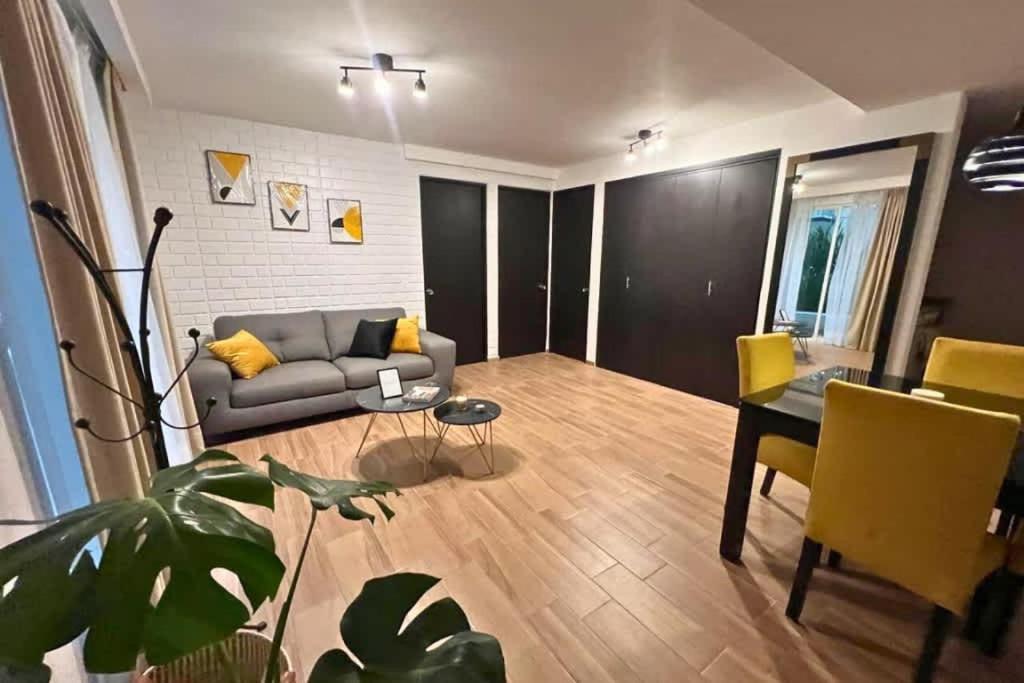 Posezení v ubytování Departamento a 5 mins de Polanco