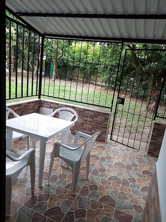 Zahrada ubytování BONITA Y CÓMODA CASA DE 3 HABITACIONES EN cONJUNTO