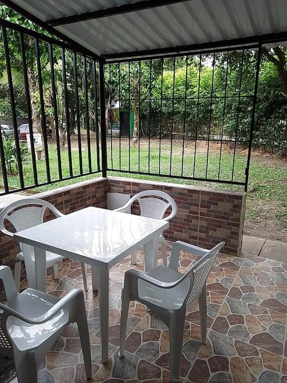 Zahrada ubytování BONITA Y CÓMODA CASA DE 3 HABITACIONES EN cONJUNTO