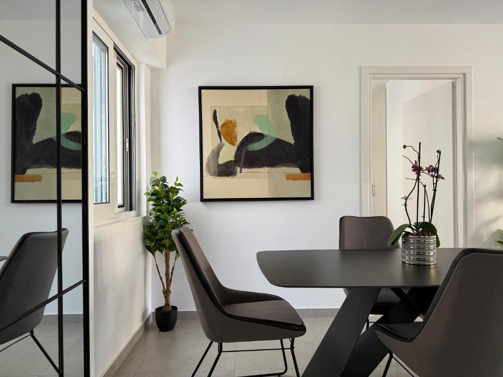 TH0 Luxury two bedrooms Apartments with High-Tech Amenities