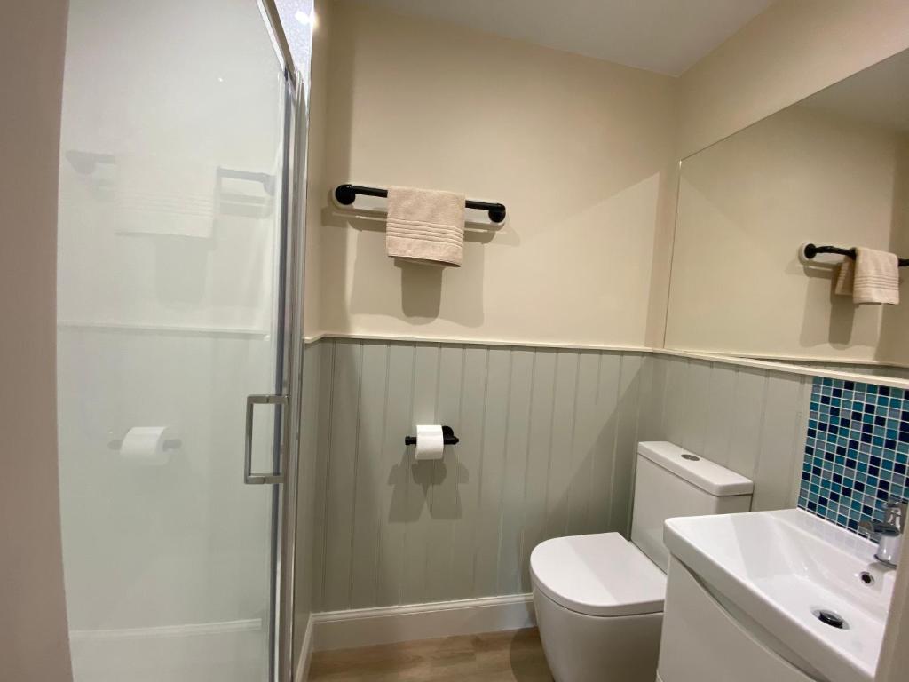 Spacious cottage - walk to Crieff 8
