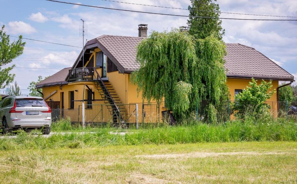 Budova, kde se the country house nachází