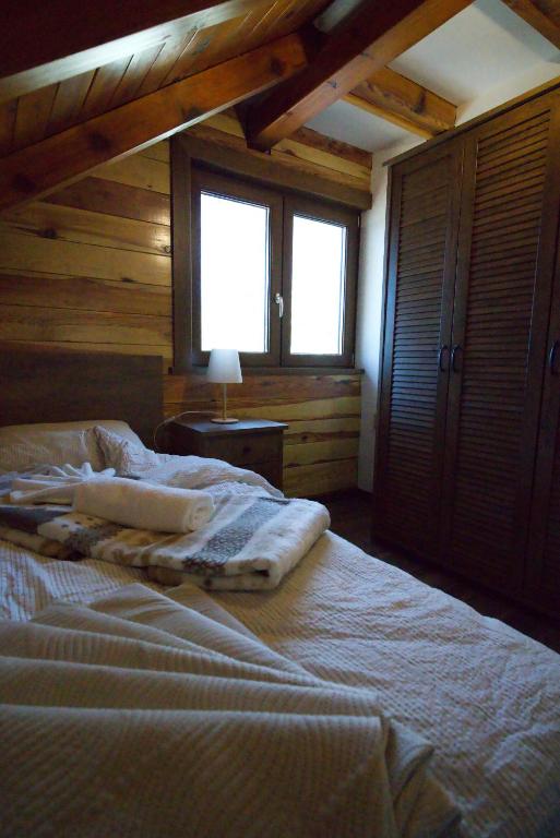 Postel nebo postele na pokoji v ubytování Tara Cozy Home