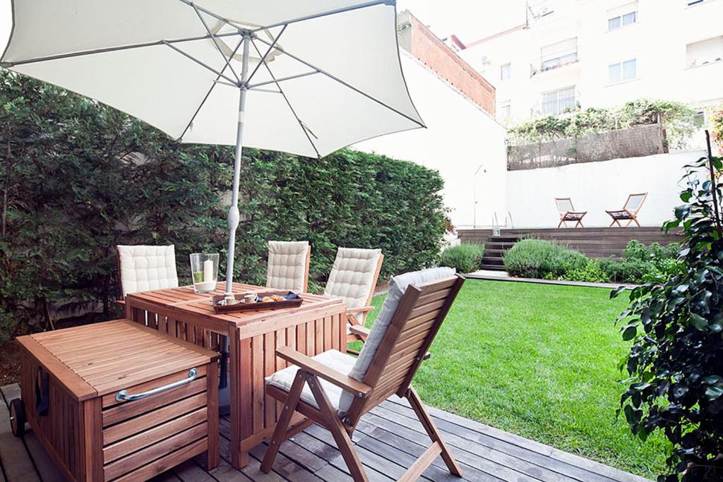 Vonkajšia záhrada v ubytovaní My Space Barcelona Private Pool Garden