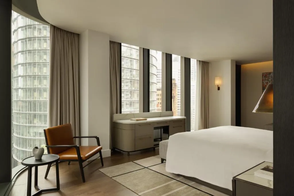 Skyline King Room