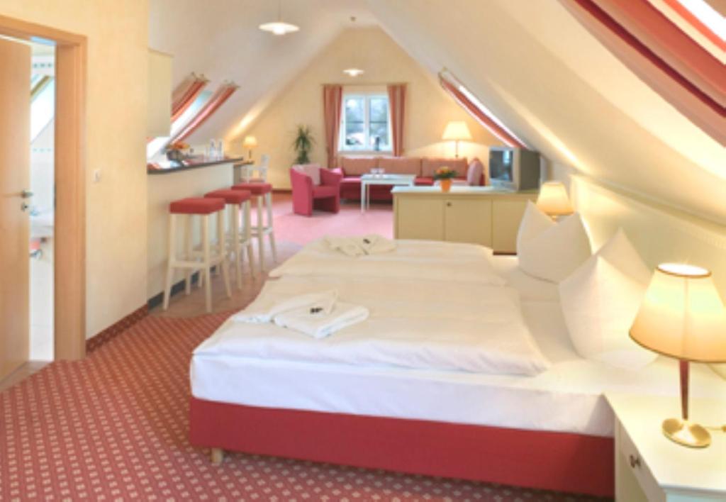 Hotel Landgasthof Hofmeier - Quadruple Room