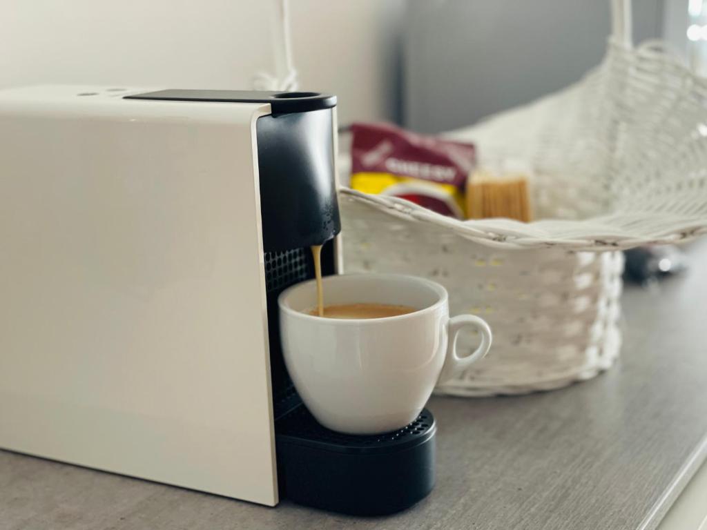 Seafront apartment Terrace, lounger & Panoramic ocean views - 16