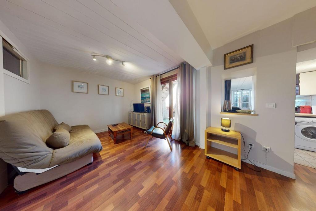 Posedenie v ubytovaní Le Petit Paradis - Pretty T2 ideally located at the foot of the Chateau