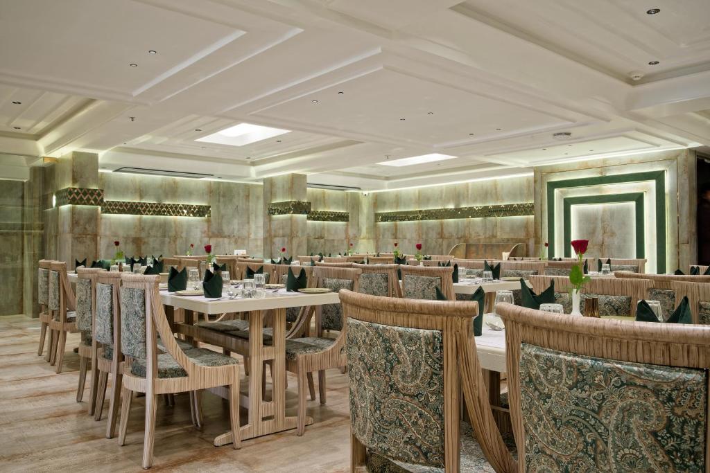 Restaurace v ubytování Golden Plaza
