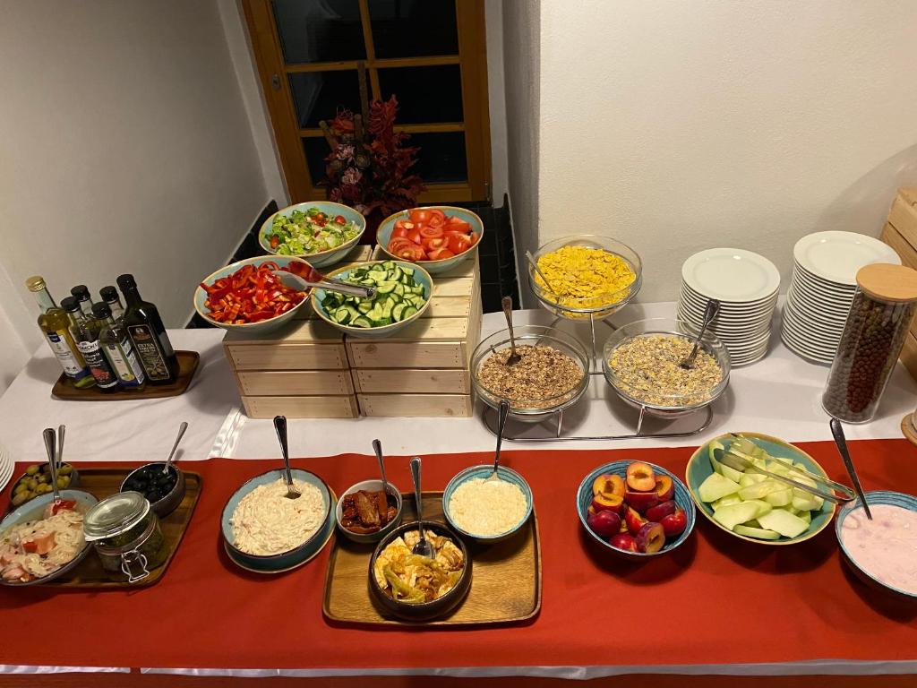 酒店内部或周边提供的食物